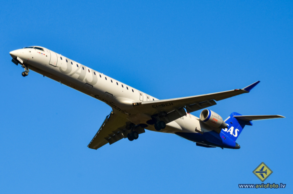 Bombardier CRJ-900 (CL-600-2D24)